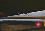 Standbild Flak-beschädigte B-17 Flying Festungen Vereinigtes Königreich, 1943, aus Sekunde 45 historischem Filmmaterial Videoclip 65675061418