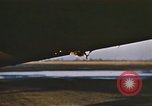 Standbild Flak-beschädigte B-17 Flying Festungen Vereinigtes Königreich, 1943, aus Sekunde 49 historischem Filmmaterial Videoclip 65675061418