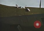 Standbild Flak-beschädigte B-17 Flying Festungen Vereinigtes Königreich, 1943, aus Sekunde 51 historischem Filmmaterial Videoclip 65675061418