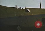 Standbild Flak-beschädigte B-17 Flying Festungen Vereinigtes Königreich, 1943, aus Sekunde 53 historischem Filmmaterial Videoclip 65675061418