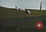Standbild Flak-beschädigte B-17 Flying Festungen Vereinigtes Königreich, 1943, aus Sekunde 54 historischem Filmmaterial Videoclip 65675061418