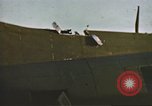 Standbild Flak-beschädigte B-17 Flying Festungen Vereinigtes Königreich, 1943, aus Sekunde 56 historischem Filmmaterial Videoclip 65675061418