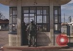 Image 377e Escadron de Police de Sécurité aérienne Vietnam, 1966, de la seconde 49 séquences d'archives historiques vidéo 65675061425