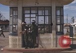 Image 377e Escadron de Police de Sécurité aérienne Vietnam, 1966, de la seconde 60 séquences d'archives historiques vidéo 65675061425