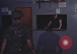 Standbild Sicherheit Polizei Männer Vietnam, 1968, aus Sekunde 40 historischem Filmmaterial Videoclip 65675061439