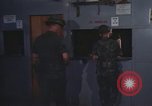 Standbild Sicherheit Polizei Männer Vietnam, 1968, aus Sekunde 43 historischem Filmmaterial Videoclip 65675061439
