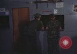 Standbild Sicherheit Polizei Männer Vietnam, 1968, aus Sekunde 50 historischem Filmmaterial Videoclip 65675061439