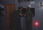 Standbild Sicherheit Polizei Männer Vietnam, 1968, aus Sekunde 57 historischem Filmmaterial Videoclip 65675061439