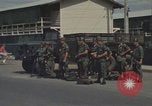 Image la sécurité policiers hommes Vietnam, 1968, de la seconde 15 séquences d'archives historiques vidéo 65675061441