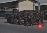 Image la sécurité policiers hommes Vietnam, 1968, de la seconde 17 séquences d'archives historiques vidéo 65675061441
