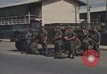 Image la sécurité policiers hommes Vietnam, 1968, de la seconde 21 séquences d'archives historiques vidéo 65675061441