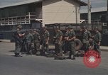 Image la sécurité policiers hommes Vietnam, 1968, de la seconde 35 séquences d'archives historiques vidéo 65675061441
