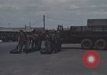 Image la sécurité policiers hommes Vietnam, 1968, de la seconde 38 séquences d'archives historiques vidéo 65675061441