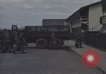Image la sécurité policiers hommes Vietnam, 1968, de la seconde 47 séquences d'archives historiques vidéo 65675061441