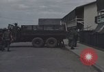 Image la sécurité policiers hommes Vietnam, 1968, de la seconde 53 séquences d'archives historiques vidéo 65675061441