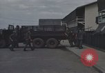 Image la sécurité policiers hommes Vietnam, 1968, de la seconde 55 séquences d'archives historiques vidéo 65675061441