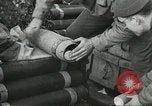Standbild 5 Soldaten Cassino Italien, 1944, aus Sekunde 62 historischem Filmmaterial Videoclip 65675061456
