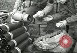 Standbild 5 Heer gun Crew Cassino Italien, 1944, aus Sekunde 54 historischem Filmmaterial Videoclip 65675061462