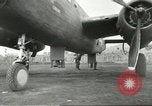 Standbild B-25 Mitchell Bomber Cassino Italien, 1944, aus Sekunde 48 historischem Filmmaterial Videoclip 65675061466