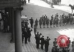 Standbild Trauerzug von John Mitchel New York City USA, 1918, aus Sekunde 11 historischem Filmmaterial Videoclip 65675061484