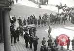 Standbild Trauerzug von John Mitchel New York City USA, 1918, aus Sekunde 19 historischem Filmmaterial Videoclip 65675061484