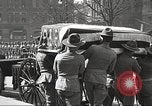 Standbild Trauerzug von John Mitchel New York City USA, 1918, aus Sekunde 41 historischem Filmmaterial Videoclip 65675061484