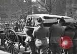 Standbild Trauerzug von John Mitchel New York City USA, 1918, aus Sekunde 42 historischem Filmmaterial Videoclip 65675061484