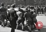 Standbild Trauerzug von John Mitchel New York City USA, 1918, aus Sekunde 52 historischem Filmmaterial Videoclip 65675061484