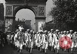 Standbild John Mitchel der Trauerzug New York City USA, 1918, aus Sekunde 27 historischem Filmmaterial Videoclip 65675061485