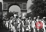 Standbild John Mitchel der Trauerzug New York City USA, 1918, aus Sekunde 29 historischem Filmmaterial Videoclip 65675061485