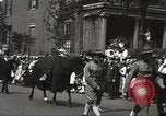 Standbild John Mitchel der Trauerzug New York City USA, 1918, aus Sekunde 47 historischem Filmmaterial Videoclip 65675061485