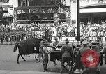 Standbild John Mitchel der Trauerzug New York City USA, 1918, aus Sekunde 12 historischem Filmmaterial Videoclip 65675061486