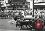 Standbild John Mitchel der Trauerzug New York City USA, 1918, aus Sekunde 13 historischem Filmmaterial Videoclip 65675061486