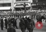 Standbild John Mitchel der Trauerzug New York City USA, 1918, aus Sekunde 27 historischem Filmmaterial Videoclip 65675061486