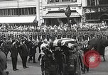Standbild John Mitchel der Trauerzug New York City USA, 1918, aus Sekunde 29 historischem Filmmaterial Videoclip 65675061486
