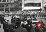 Standbild John Mitchel der Trauerzug New York City USA, 1918, aus Sekunde 36 historischem Filmmaterial Videoclip 65675061486
