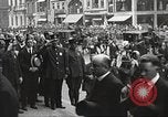 Standbild John Mitchel der Trauerzug New York City USA, 1918, aus Sekunde 51 historischem Filmmaterial Videoclip 65675061486