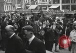 Standbild John Mitchel der Trauerzug New York City USA, 1918, aus Sekunde 52 historischem Filmmaterial Videoclip 65675061486