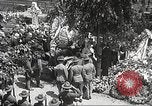 Standbild John Mitchel die Trauerfeier New York City USA, 1918, aus Sekunde 22 historischem Filmmaterial Videoclip 65675061487