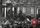 Immagine di Il corteo funebre di William Gorgas Washington DC USA, 1920, secondo 26 filmato di repertorio 65675061489
