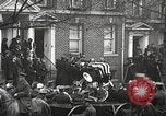 Immagine di Il corteo funebre di William Gorgas Washington DC USA, 1920, secondo 43 filmato di repertorio 65675061489