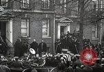 Immagine di Il corteo funebre di William Gorgas Washington DC USA, 1920, secondo 49 filmato di repertorio 65675061489