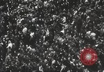 Standbild College Football Spiel New Orleans Louisiana USA, 1944, aus Sekunde 24 historischem Filmmaterial Videoclip 65675061499