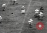 Standbild College Football Spiel New Orleans Louisiana USA, 1944, aus Sekunde 40 historischem Filmmaterial Videoclip 65675061499