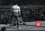 Immagine di Joe Louis United States USA, 1943, secondo 1 filmato di repertorio 65675061504