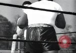 Immagine di Joe Louis United States USA, 1943, secondo 20 filmato di repertorio 65675061504