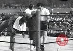 Immagine di Joe Louis United States USA, 1943, secondo 57 filmato di repertorio 65675061504