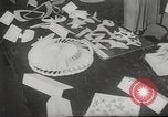Immagine di Gli aeroplani di carta New York City USA, 1967, secondo 5 filmato di repertorio 65675061510