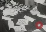 Immagine di Gli aeroplani di carta New York City USA, 1967, secondo 6 filmato di repertorio 65675061510