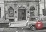 Immagine di Sfilata di moda Parigi Francia, 1967, secondo 5 filmato di repertorio 65675061511